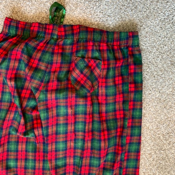 Two brand new pairs of Old Navy PJ Pants - Picture 3 of 7